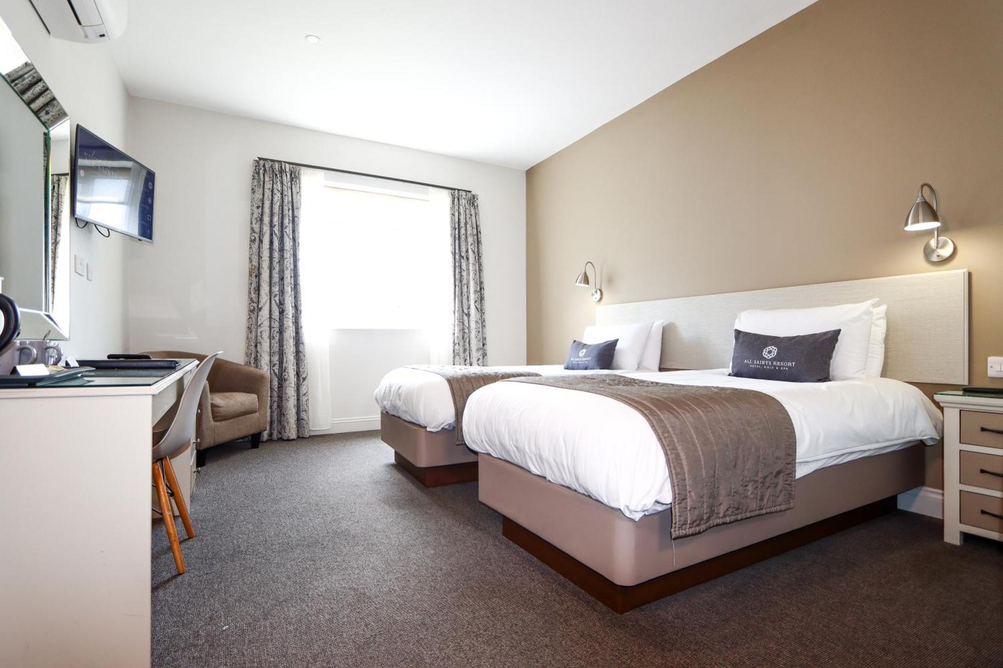 All Saints Resort Bury St. Edmunds Buitenkant foto