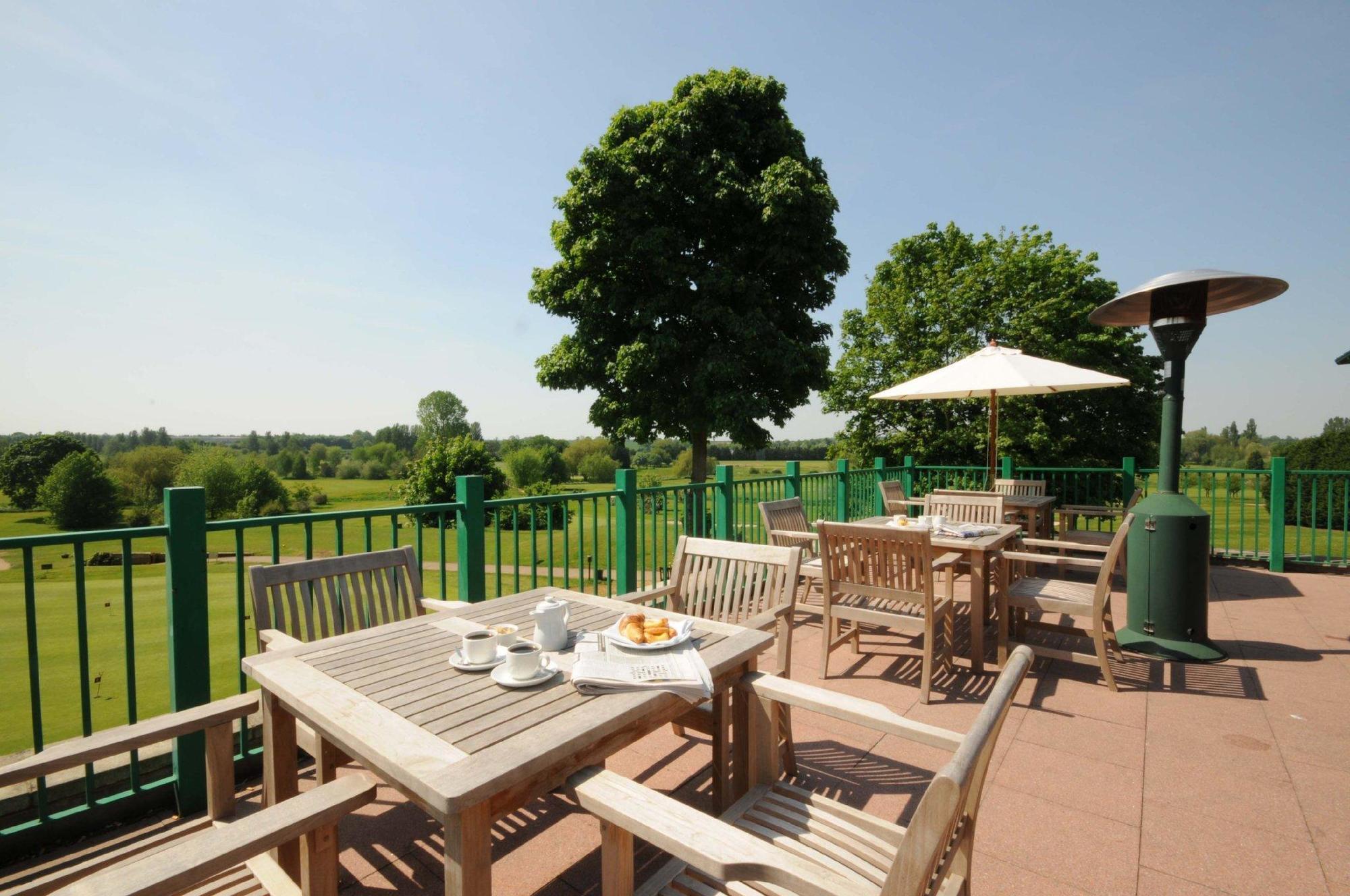 All Saints Resort Bury St. Edmunds Buitenkant foto
