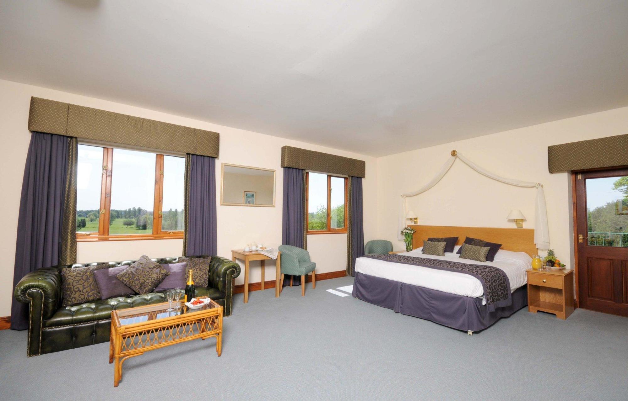 All Saints Resort Bury St. Edmunds Buitenkant foto