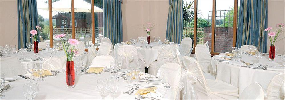 All Saints Resort Bury St. Edmunds Buitenkant foto